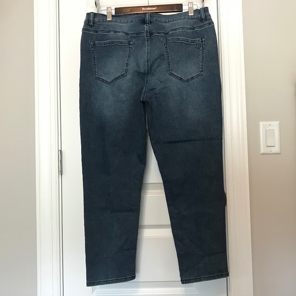 NWT DG2 5-pocket blue jeans with beaded tuxedo stripe—virtual stretch (16P) - Picture 3 of 16